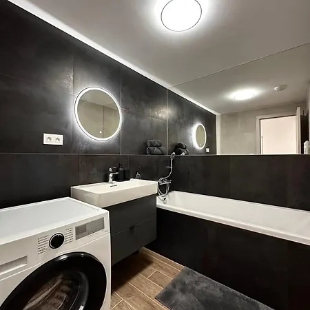 アパート Danube River Front, Skyscraper