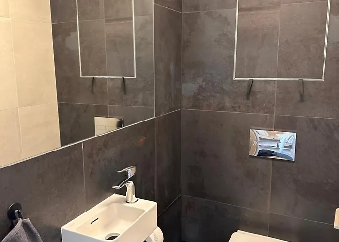 Danube River Front, Skyscraper 아파트