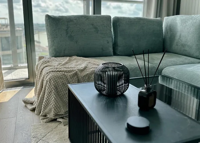 아파트 Danube River Front, Skyscraper 브라티슬라바